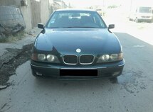 BMW 523