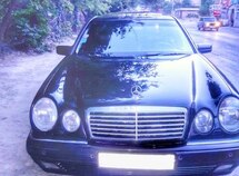 Mercedes E 320