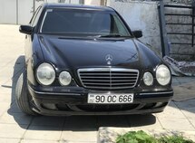 Mercedes E 320