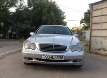 Mercedes C 240