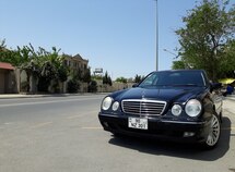 Mercedes E 320