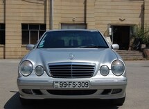Mercedes E 240