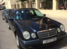 Mercedes E 240