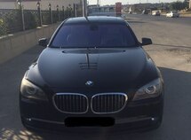 BMW 750