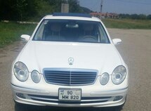 Mercedes E 320