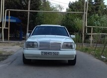 Mercedes E 200