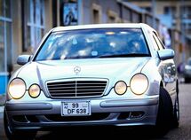 Mercedes E 260