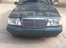 Mercedes E 300
