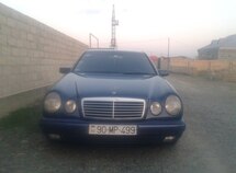 Mercedes E 200
