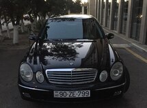 Mercedes E 220