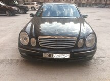 Mercedes E 320