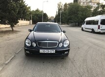 Mercedes E 240