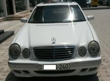 Mercedes E 240