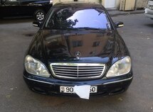 Mercedes S 320