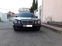 Mercedes E 240