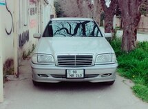 Mercedes C 240