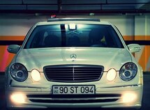 Mercedes E 320