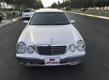 Mercedes E 240