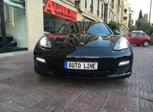Porsche Panamera 4