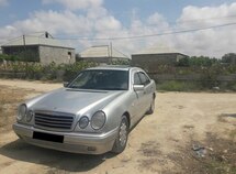 Mercedes E 230
