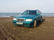 Mercedes C 180