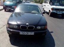 BMW 528