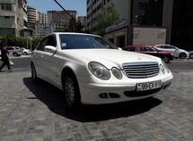 Mercedes E 220