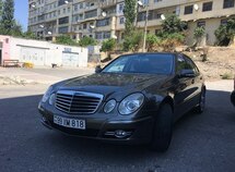 Mercedes E 220