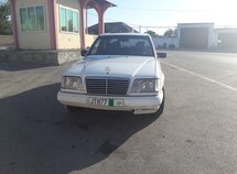 Mercedes E 220
