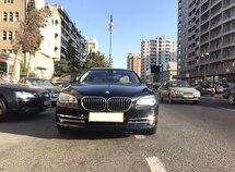 BMW 750