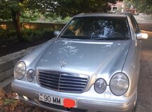 Mercedes E 280