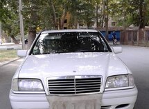 Mercedes C 180