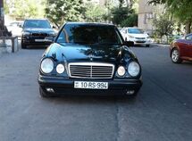 Mercedes E 240