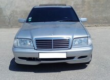 Mercedes C 240