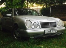 Mercedes E 200
