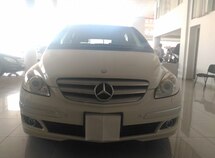 Mercedes B 200