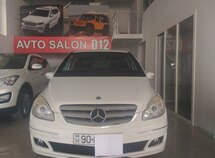 Mercedes B 200