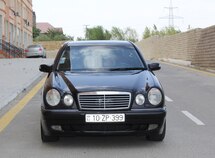 Mercedes E 200