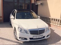 Mercedes E 300