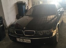 BMW 745
