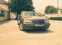 Mercedes C 180