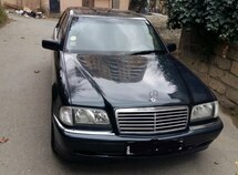 Mercedes C 180
