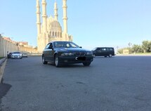 BMW 525
