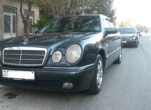 Mercedes E 300