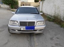 Mercedes C 180