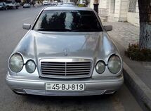 Mercedes E 230