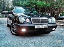 Mercedes E 300