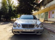 Mercedes E 220