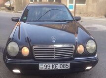 Mercedes E 230