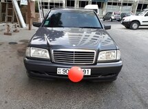 Mercedes C 180